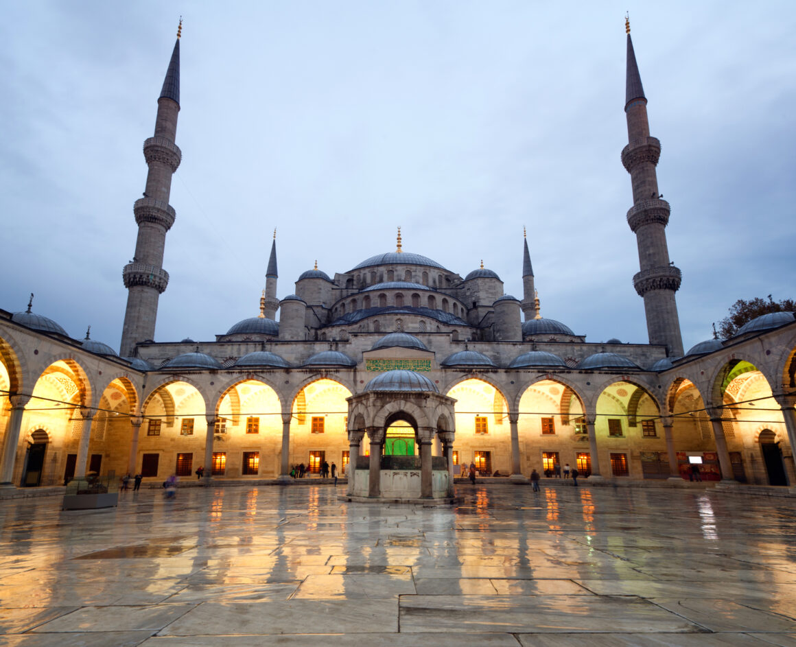 ESPLENDORES DE ESTAMBUL-Otoño/Invierno 2025-26
